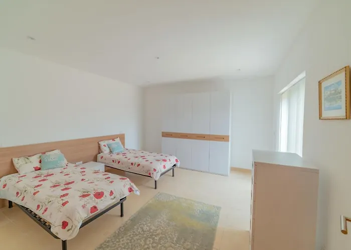 Luxury Seaview & Pool-Hosted By Sweetstay