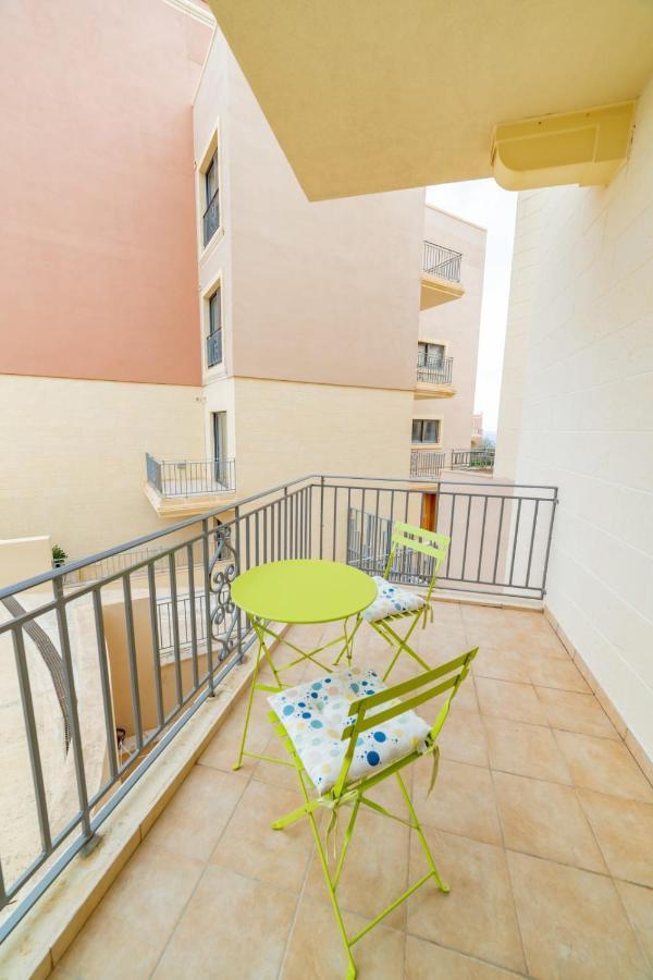 Luxury Seaview & Pool-hosted By Sweetstay * Mellieha