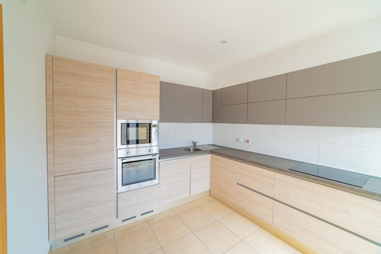Luxury Seaview & Pool-hosted By Sweetstay Mellieha