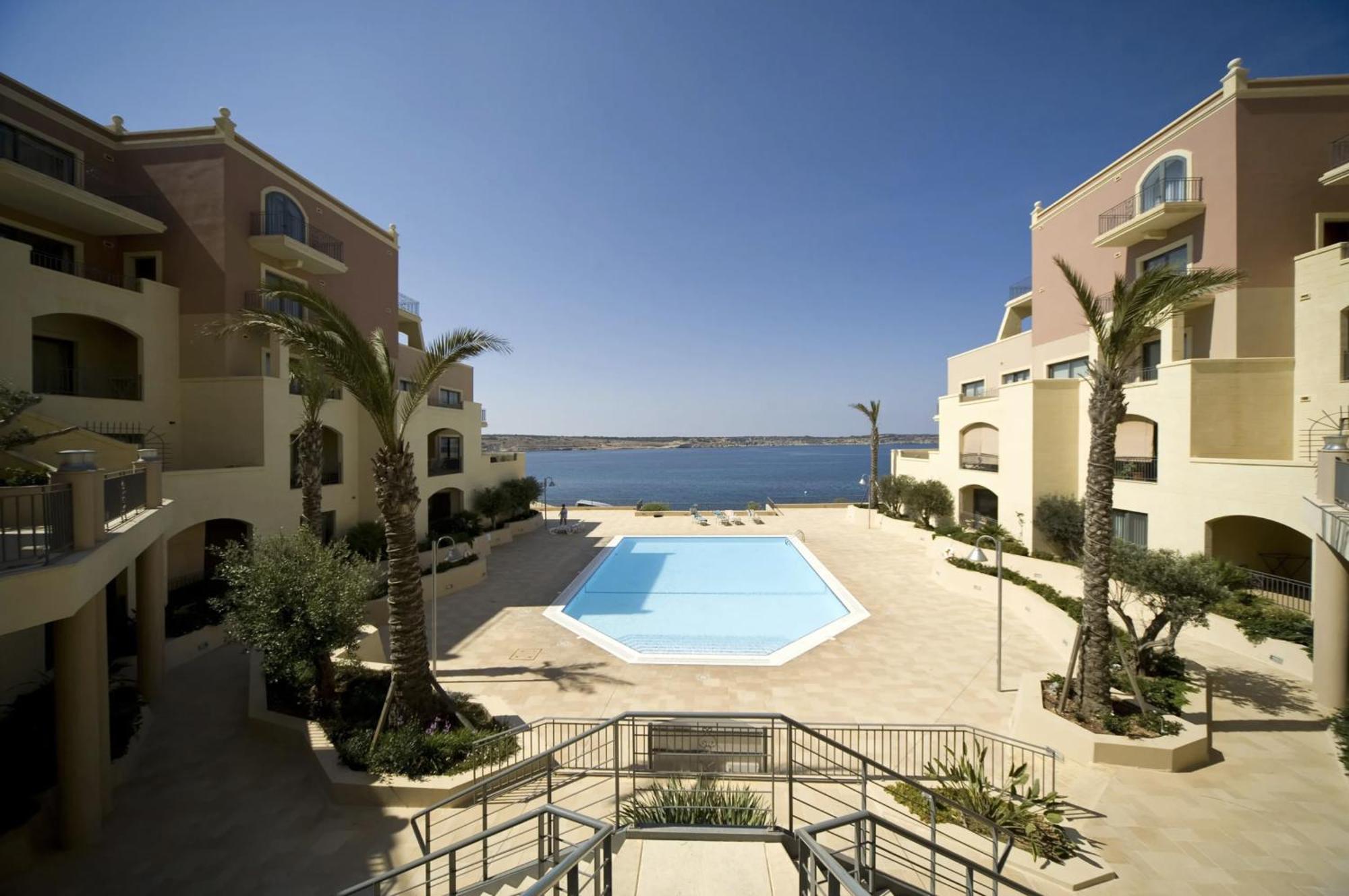 Apartment Luxury Seaview & Pool-hosted By Sweetstay Mellieha